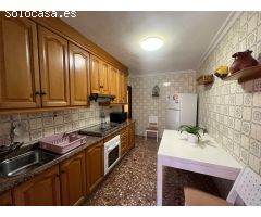Piso amplio y luminoso con 3 dormitorios espaciosas en Dolores , Alicante