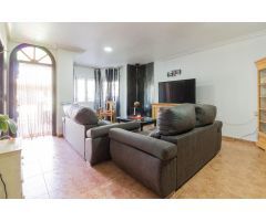 CHALET ADOSADO EN VENTA EN DOLORES .