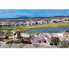 EL HOGAR QUE BUSCAS EN PRIMERA LINEA DEL CAMPO DEL GOLF
