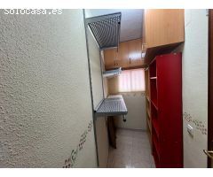 Amplio y luminoso apartamento de 130 m² construidos en Dolores, Alicante.