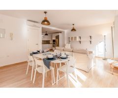 AMPLIO Y LUMINOSO APARTAMENTO EN PLENO CASCO URBANO DE ESTEPONA