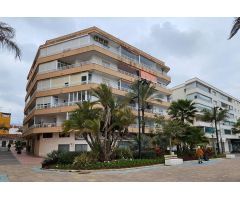 Magnifico piso en edificio en primera linea de playa en Estepona pueblo