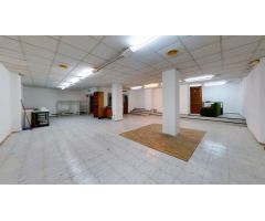 LOCAL EN BENALÚA,  DE 25 M2 A PIE DE CALLE + GRAN SÓTANO+ NAYA 25M2