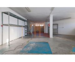 NAVE-EDIFICIO en POLIGONO del CAMI DEL MIG (PREMIA DE MAR)