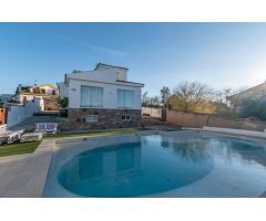 Preciosa casa totalmente reformada en Suspiro del Moro, Otura