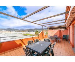 Precioso ático con gran terraza en Calahonda.