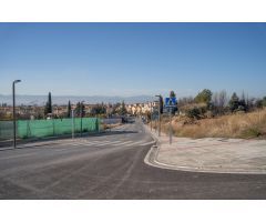 Parcela urbana de 2.918 m2 en Monteluz para construir hasta 25 viviendas pareadas