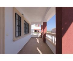 Hogar Sostenible en Freila: Vive con Estilo y Ahorro