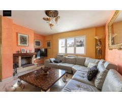 ESPECTACULAR CHALET EN LA URB. VILLAS BLANCAS