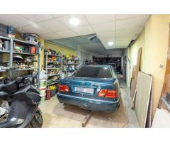 Espacioso local comercial en Zaidín