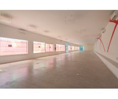 Nave industrial junto Kinepolis y Decathlon
