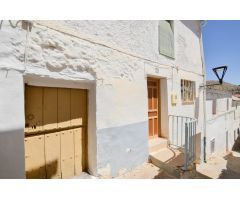 Casa en Colomera