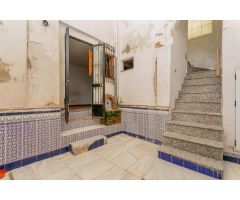 casa en venta juntoa Gran Via y Elvira