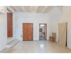 CASA EN ALHAMA
