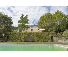 Majestuosa Masía Catalana Refugio de Lujo en Plena Naturaleza