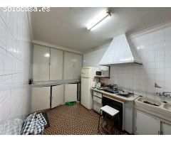 VENTA DE EDIFICIO RÚSTICO CON LOCAL Y DOS VIVIENDAS CON TERRAZAS EN EL CENTRO DE LA BISBAL DEMPORDÀ
