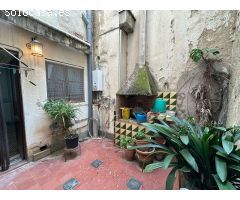 VENTA DE EDIFICIO RÚSTICO CON LOCAL Y DOS VIVIENDAS CON TERRAZAS EN EL CENTRO DE LA BISBAL DEMPORDÀ