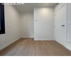 Piso reformado en la zona de Roses centro