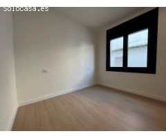 Piso reformado en la zona de Roses centro