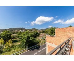 Acogedora planta baja con terraza