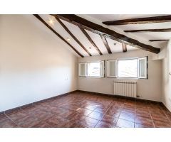 ESPACIOSA CASA EN EL CENTRO DE SABADELL