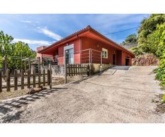 CASA TODO EN PLANTA BAJA CON JARDÍN