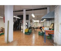 Local en planta baja con Patio