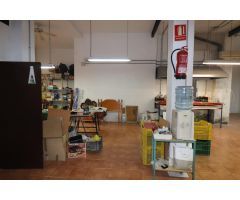 Local en planta baja con Patio