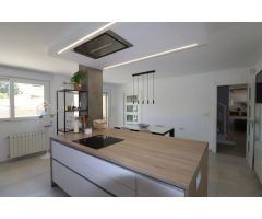 Precioso Bungalow con piscina en Avenida de Ronda