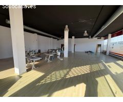 Amplia Nave Industrial Adosada en Almazora
