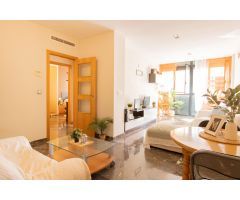 PISO de 3 HABITACIONES  y 2 BAÑOS -  EN NÁQUERA