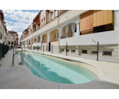 Adosada con piscina en Atarfe.