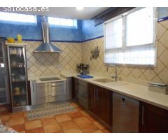 SE VENDE CHALET EN LA ROMANA