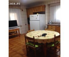SE VENDE CHALET EN ESTUPENDA ZONA DE SAX