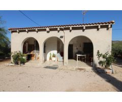 Casa de Campo en Hondon de las Nieves