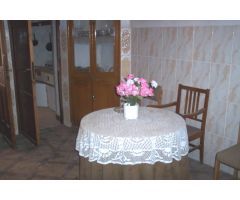 SE VENDE CASA PARA REFORMAR