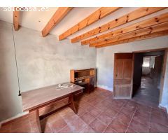 Casa semireformada en El Cantó