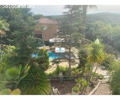 Exclusivo Chalet con 4000 m2 de Jardín y piscina privada en Lloret de Mar (Costa Brava)