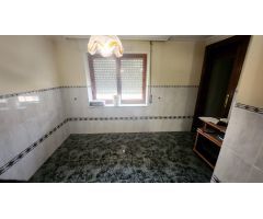 CASA CON DOS VIVIENDAS EN PINOSO