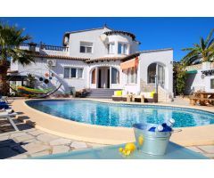 Villa con vistas al mar en Moraira