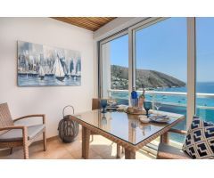 Exclusivo apartamento en primera línea de mar en El Portet, Moraira