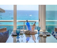 Exclusivo apartamento en primera línea de mar en El Portet, Moraira