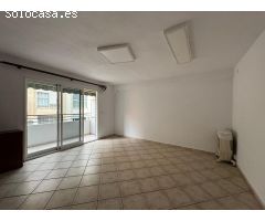 Amplio apartamento con plaza de garaje junto a Plaza de América
