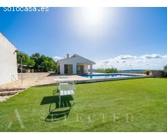 Vive el lujo y la comodidad en esta fabulosa finca en Santa María del Camí,