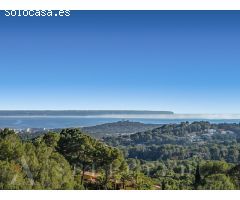Excepcional Villa de Lujo en Son Vida, Mallorca: ¡Vistas Panorámicas al Mar y