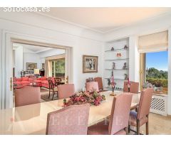Excepcional Villa de Lujo en Son Vida, Mallorca: ¡Vistas Panorámicas al Mar y
