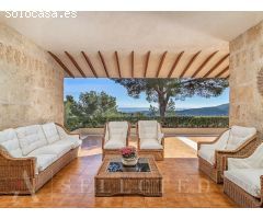 Excepcional Villa de Lujo en Son Vida, Mallorca: ¡Vistas Panorámicas al Mar y
