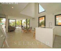 ¡Alquila este Increíble Chalet Pareado en la Playa de Alcudia para tus