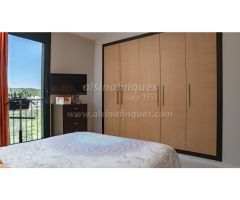 Apartamento en Turó 5 en la zona de Sta Clotilde de dos habitaciones y dos baños