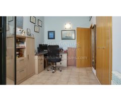Apartamento en Turó 5 en la zona de Sta Clotilde de dos habitaciones y dos baños